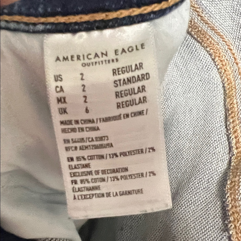 American Eagle Outfitters Women's Ripped Dark Blue Skinny Jeans - Picture 2 of 3